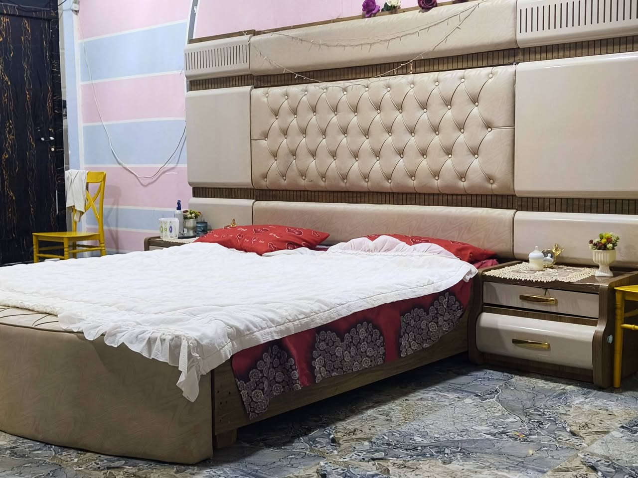 غراض للبيع بغداد حي الجهاد
***********
