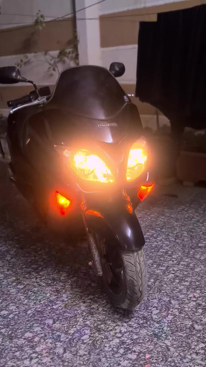 السلام عليكم دراجه فورزا 08 موديل s دراجه مكفوله كفاله عامه ممشه الدراجه 5000  نظام حقن إلكتروني  دراجه رمبه ما صارلها  شهرين عندي  السعر مليون و900 العنوان بغداد ناحيه الوحده قرب مجمع بسماية  الشراي على هذه الرقم ***********
