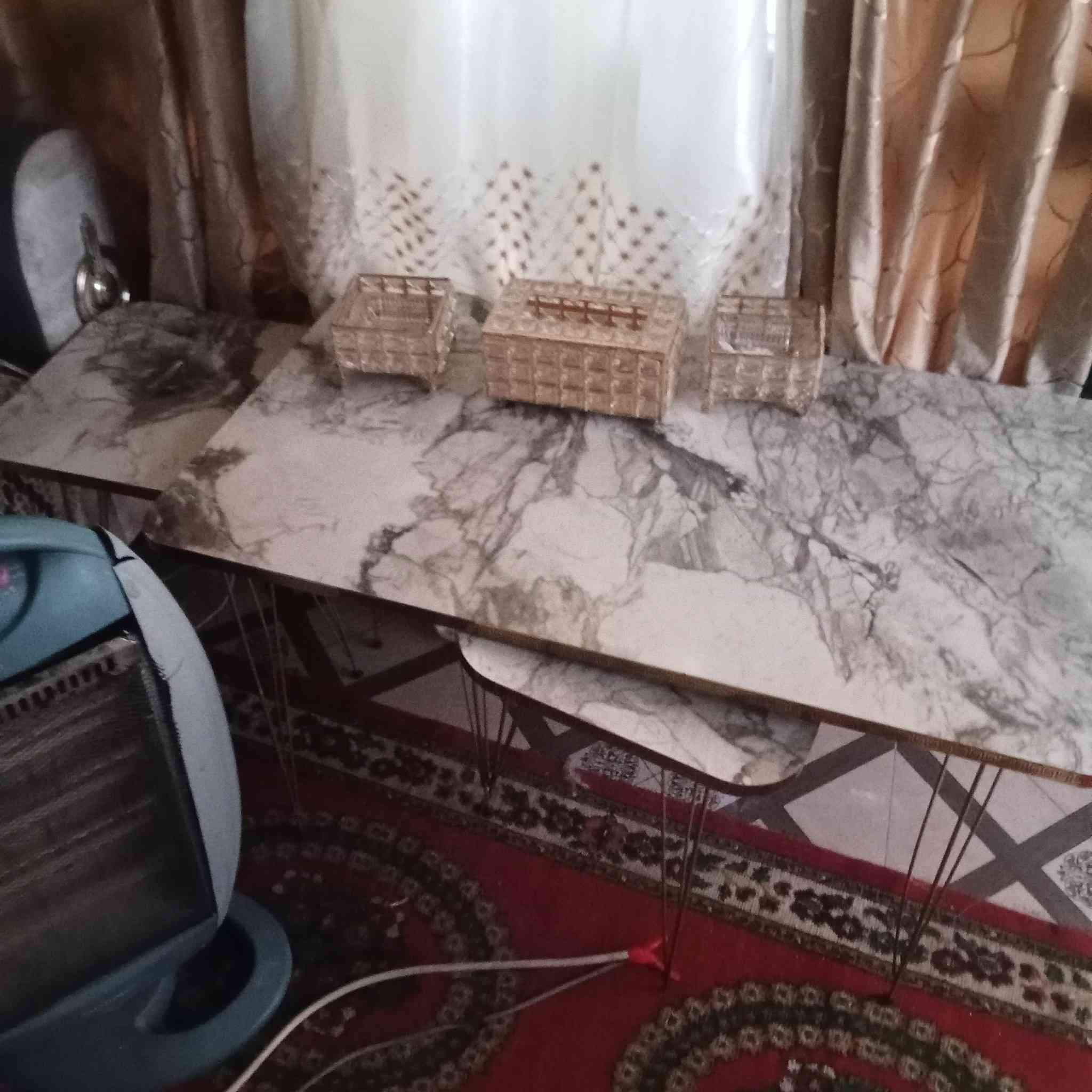 تخم وميز ايناره وطبلات البيع جديد مابي اي ضرر السعر 600 مامتواجد على الفيس *********** هاذه رقم النتصال
