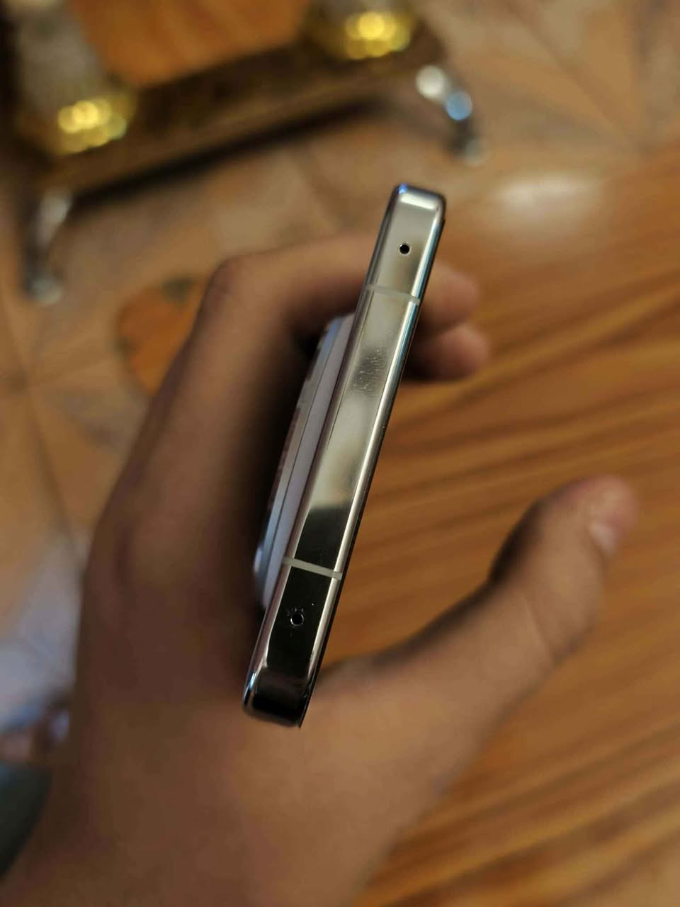 للمراوس فقط
هواوي ميت 70 Huawei Mate
ذاكره 512 لون ابيض.
ملاحظة، خدمات گوگل Google كلها شغاله 100%.
نظافة 100%، مابي اي شخوط او ضربات

غراضه كامله كارتونه وشاحنه 66 واط وگفر
مكاني بغداد
مراوس فقط شعندك راسلني .. خاص او واتساب

*********** بغداد, العراق
