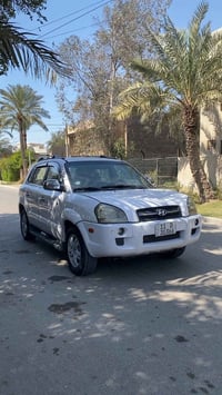 توكسان موديل 2006 خليجي حجم المحرك 2700 دوش كير محرك تبريد حداديه تاخم...