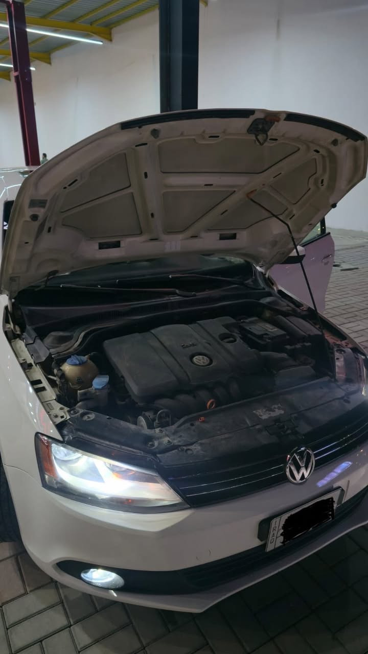 جيتا خمسه سلندر فول مواصفات ماعدا البصمه اللون ابيض الموديل ١٢ سياره جديده مال بيت الرقم قادسية باسم الوالد السعر ١١٥ بيها مجال مكاني كربلاء الجمعية التواصل على رقم فقط ***********
