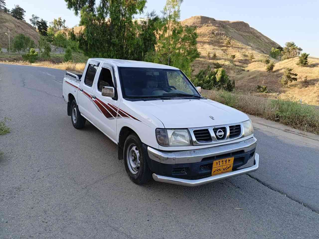 نیسان 2001 پاوەرو تەبریت
ڕقەم سلێمانی بەناو ناکری بە ئەوەلیت دەفرۆشم 
گێرو مەکینەو شانسی بەشەرتە
دەعمی پێشو پشتی نیە 
سعری خوار هەموو بازاڕ پارەی علوجی 
49مەجال
***********
