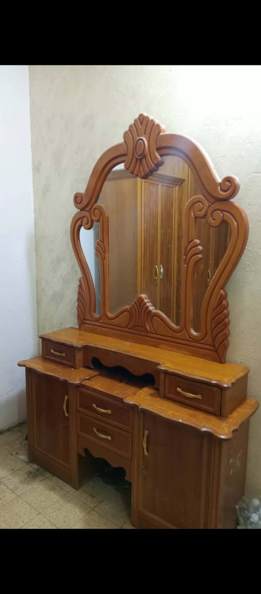 السلام عليكم غرفة نظيفه 4 بيبان
ب 600
ومندر جرباية نفرين ب 50
وتخم ب 300 وبي مجال


**إذا كنت صاحب هذا الإعلان وتريد حذفه لأي سبب، رجاءا أرسل رسالة إلى الدعم الفني**