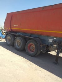 عربانه حوضيه نسأف ثلاثه محاور تك تاير ذرعه/٢٦/٥للبيع موديل ٢١دناكير مر...