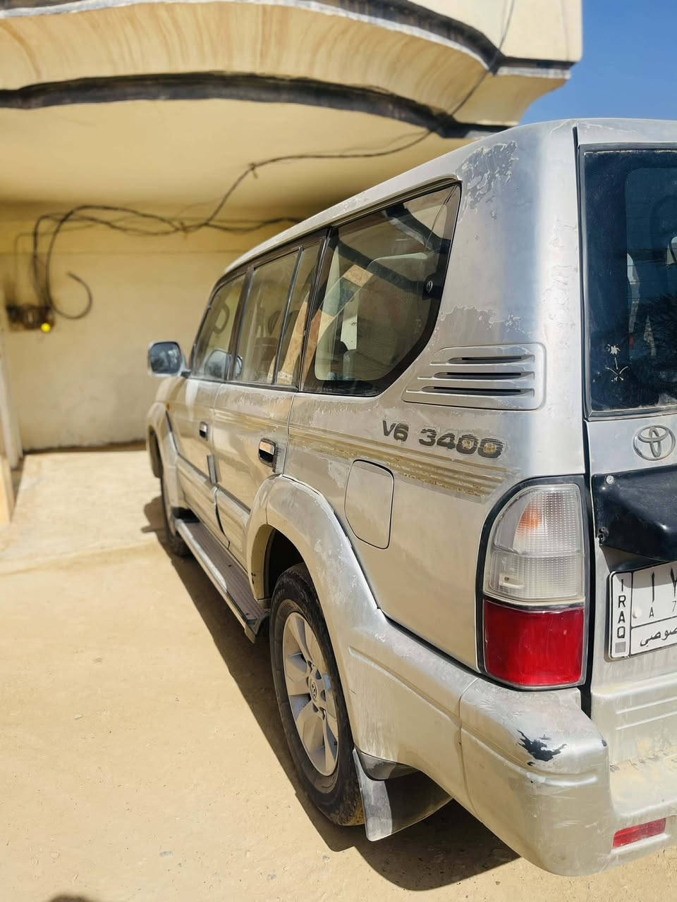 برادو موديل 2000
السياره على وضع الشركه 
بدون صبغ بدون تبديل 
رقم صاحب السياره 
***********
