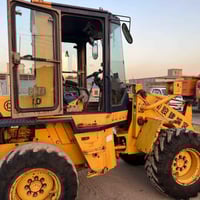 شفل كوماتسو للبيع ه‍ 07700787975  مكلف بل نشر