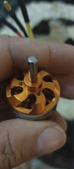 تحية طيبة شباب توفر ماطور برشلز 800 كي في تواصل وتساب ***********
