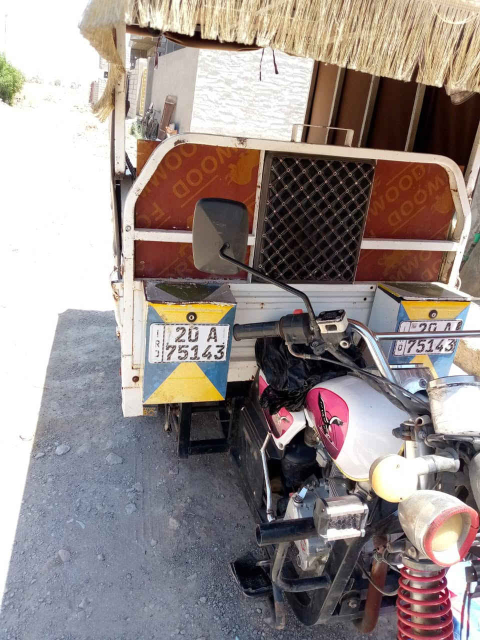 سلام عليكم ستوته للبيع موديل 20أم الطير فحل سنويه رقم كامل كهربائيات شغاله السعر مليونين ونص ورقم الهاتف *********** وبي واتساب
