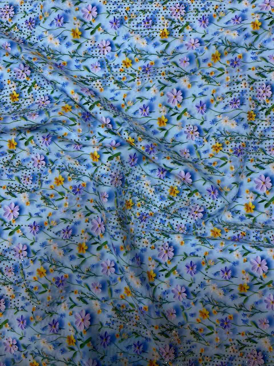 👌ماوصيكم عود قلدوني بهاي💐بس يمي الترند مخورر اماراتي فول  ستراس وقطن القطعه ١٢،٥٠٠ المتر ٥٠٠٠  💐والخياطات الهن خصم 
يوجود توصيل كافه المحافضات العنوان كركوك سايدين حي العسكري قرب جامع سداد للحجز واتساب
***********
***********
