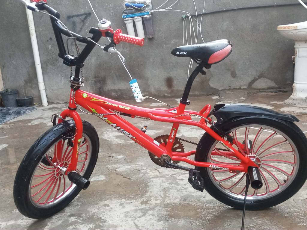 بايسكل للبيع جديد مكان بغداد 75 وبي مجال للشراي فقط بغداد, العراق


**إذا كنت صاحب هذا الإعلان وتريد حذفه لأي سبب، رجاءا أرسل رسالة إلى الدعم الفني**