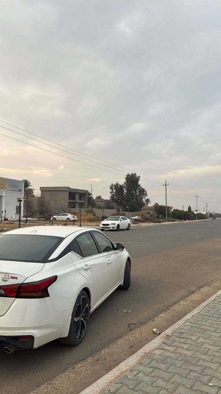 السلام عليكم 
التيما 2023 كلها بالشرط بعدها وكاله ما مفتوح بيها برغي تشغيل بصمه رادارات تشغيل عن بعد ماشيه 40 الف كم مواصفات sr رقم جديد هزه جديده باسم صاحبها الي راكبها شرط التحويل والضرر مثل ما موضح بالسونار للاستفسار على رقم صاحبها 
‏‪***********‬‏
‏‪***********‬‏
