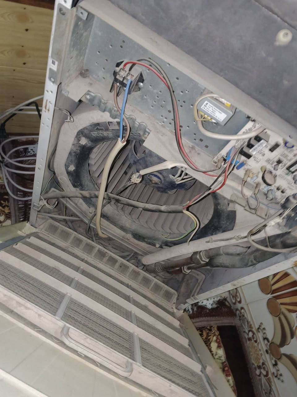 سبلت3طن بس وجه بدون كمبريسر كامل بواري ولضفيره قفل150
***********
