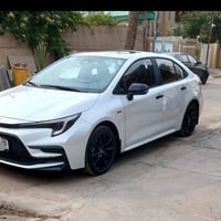 للبيع كورلا 2025 S فول موصفات داخل احمر. كامل موصفات مكفوله كفاله عامه...