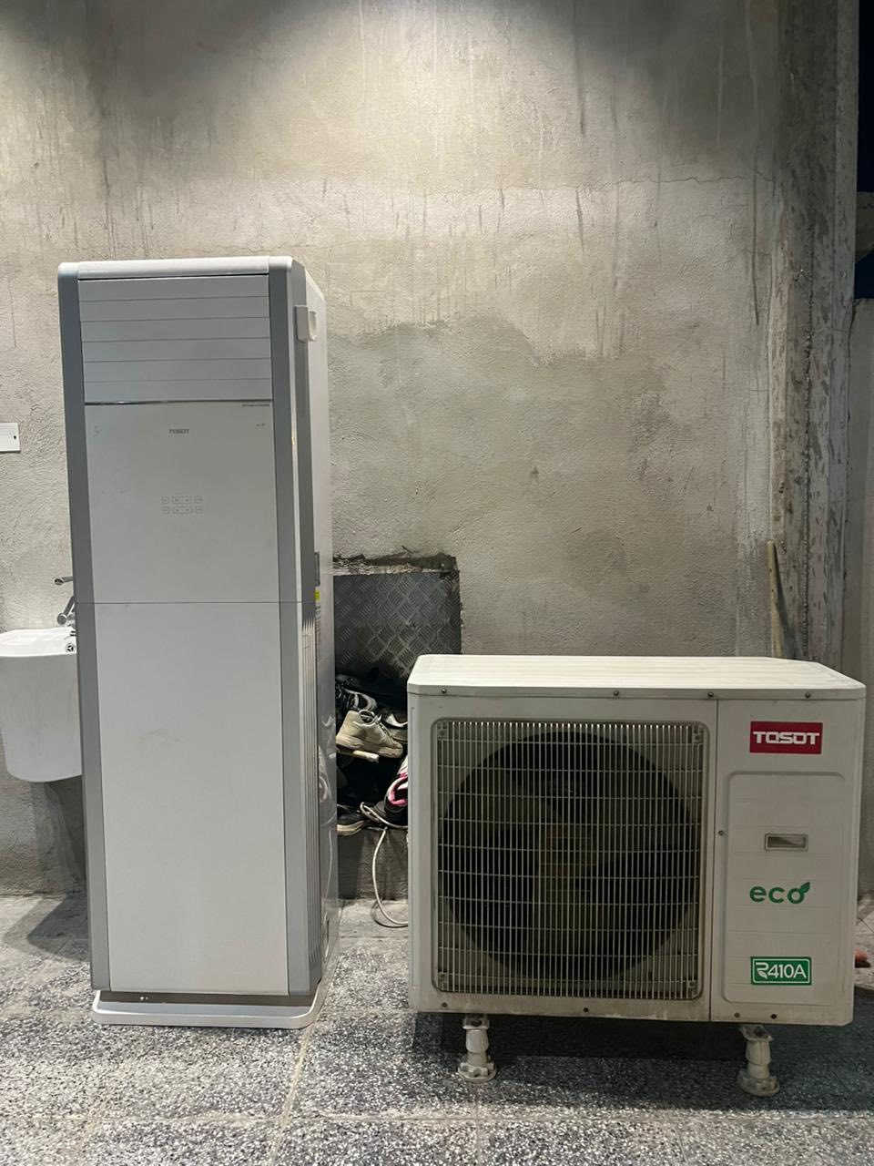 السلام عليكم 
للبيع سبلت 
نوع توست 
حجم 3 طن 
غاز 410
السعر 950 الف 
عندي توصيل و تنصيب 
جميع مناطق بغداد 
***********
