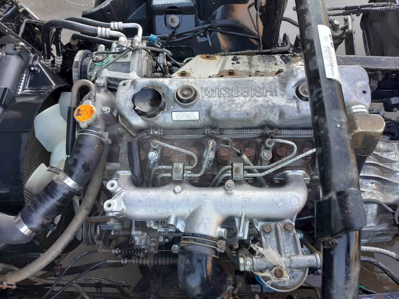 سلام عليكم كنتر البيع مال مزاد مديل ٢٠٠٧ سياره مكينه ١٠٨ جديده سياره حلوه ***********
