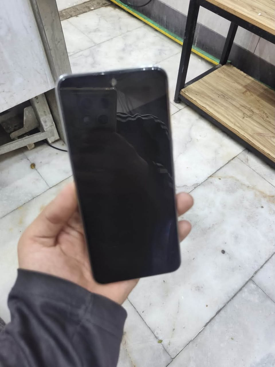 الشاشة: AMOLED بحجم 6.78 بوصة
الدقة: +Full HD (1080×2436)
معدل التحديث: 120 هرتز
المعالج: MediaTek Helio G100
الذاكرة: 8 أو 12 جيجابايت RAM
التخزين: 128 أو 256 جيجابايت
الكاميرا الخلفية: 108 ميجابكسل
الكاميرا الأمامية: 13 ميجابكسل
البطارية: 5000 ملّي أمبير
الشحن: سريع بقدرة 33 واط
النظام: Android 14 مع واجهة HiOS
السماعات: ستيريو مع دعم Dolby Atmos
مقاومة الماء والغبار: IP54
البصمة: مدمجة أسفل الشاشة.
مميزات نسخة Transformers
تصميم خاص مستوحى من Optimus Prime.
خلفيات وأيقونات ونغمات ورسوم متحركة حصرية.
تغليف وإكسسوارات مميزة خاصة بالإصدار.
السعر 120وبي مجال 
مكاني بغداد ***********
