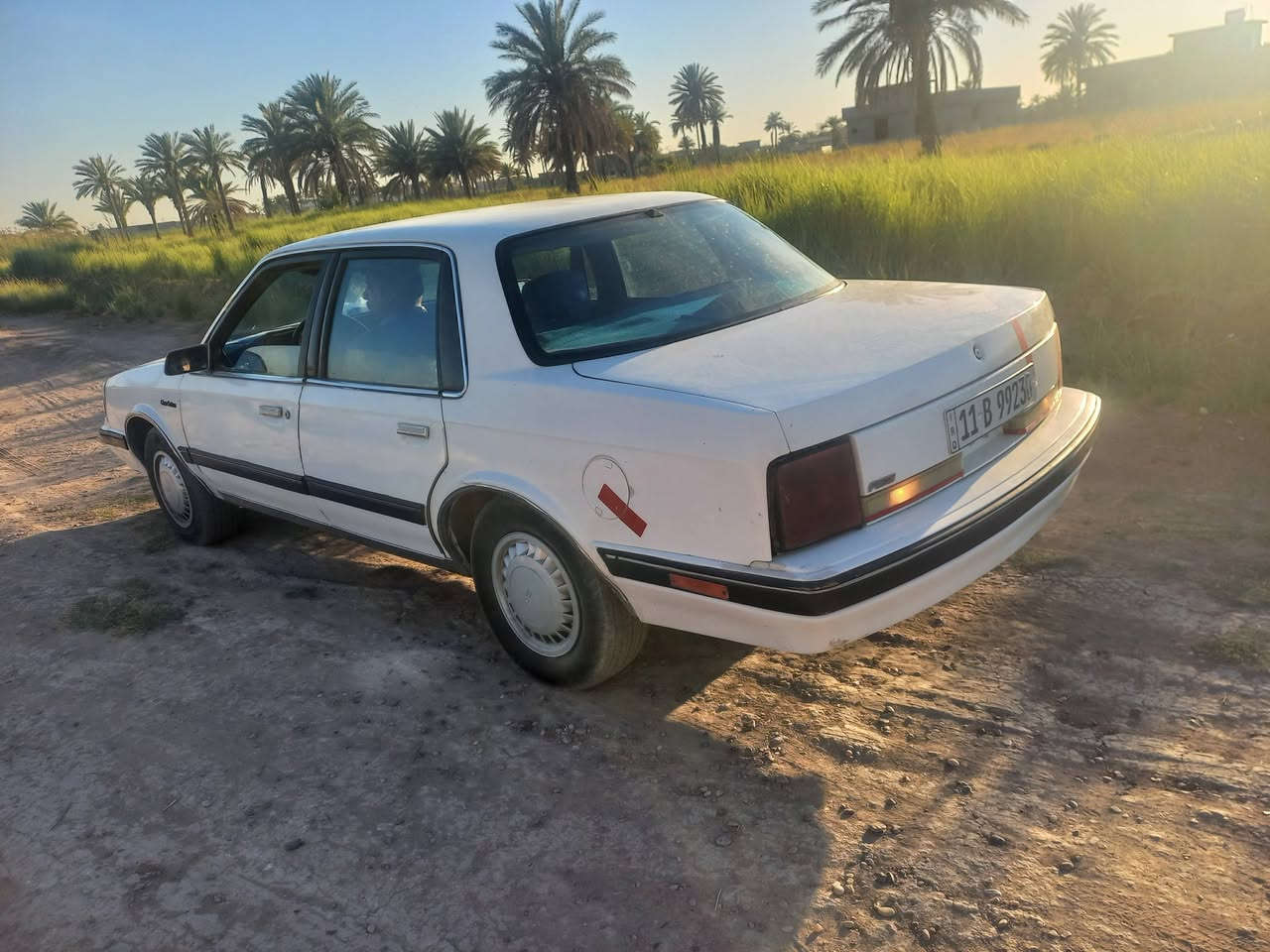 للبيع اولدز بغداد موديل 90بسمي محرك وكير جيد جداً 
مكاني گرمه سعر 37وبيها مجال هاتف ***********
