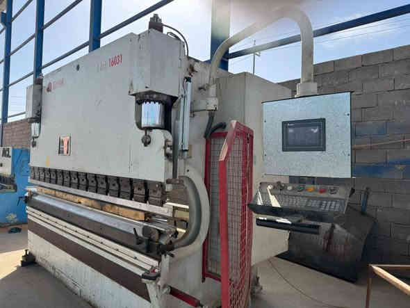 للبيع معواجه دينر تركي ٨ ملم موديل ٢٠١٠ كلش جديده مكاني الفلوجه رقم الهاتف *********** حاج فواز الجنابي رقم الثاني ***********
