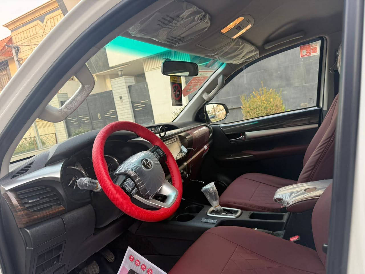 سلام عليكم هايلوكس موديل 22 ماشيه 26 ع وضع شركه
للاستفسار الاتصال على ***********
