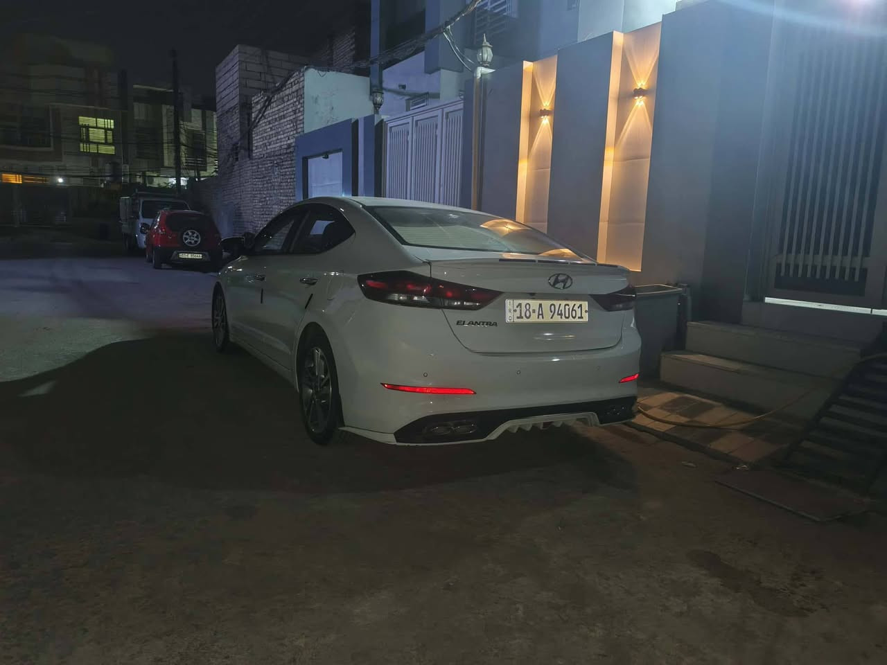 سلام عليكم  عندي النترا خليجي موديل  2019محرك  2000فول عده البصمه بيه فقط كارتين والباقي كفاله عامه  السعر 164وبيه مجال السياره رقم بابل انكليزي باسمي رقم الموبايل مكانك نجف ***********احمد ابو مصطفى
