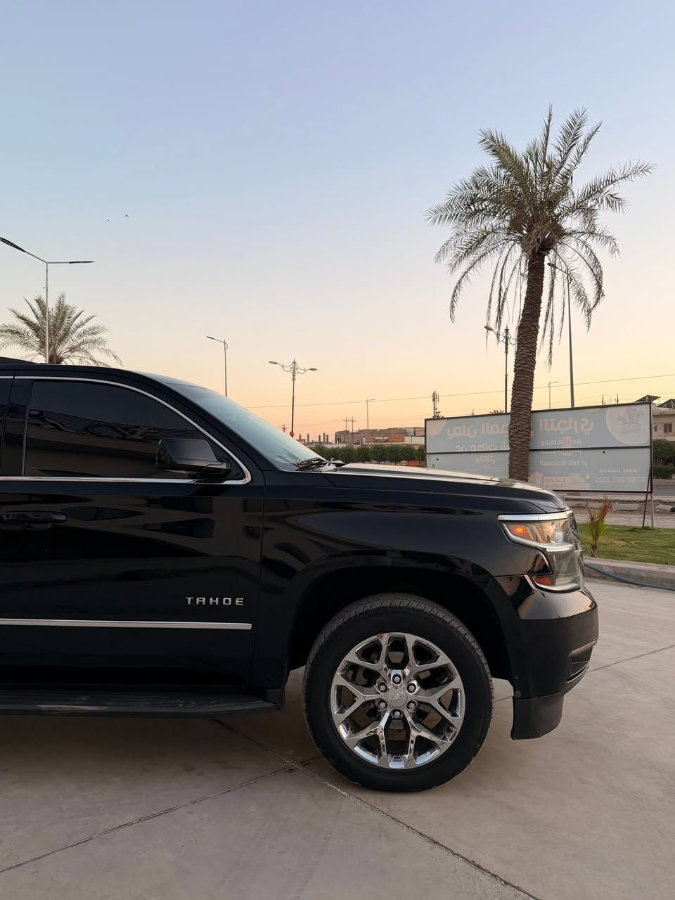 TAHOE للبيع
الموديل 2018 خليجية 
وكالة المنصور 
الفئة Ls 
رقم بغداد 25828 k  
السيارة مكفولة كفالة عامة عدا صبغ بسيط مسافة شبر في الجاملوغ الأمامي جهة السايق والباقي كفالة عامة 
مشي السيارة 150 الف حقيقي 
مواصفات السيارة 
كشنات جلد بلادي
شاشه كبيره
قاصه
حساس امامي خلفي
كشنين كهرباء
زنون عالي ناصي
ويل ٢٠.
لد امامي
كشافات ضباب.
سياره كلش حلوه وناعمه وبلعافيه ع ياخذها 
تحويل ثاني يوم 
***********
