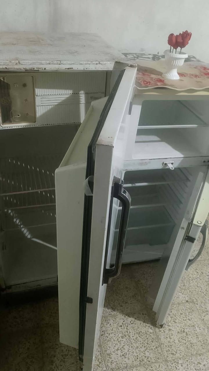 للبيع ثلاجتين  نظاف  حيل وشغالين  الوحدة ب٥٥ الف وبيهم مجال للشاري 
عنوان موصل ايمن حي النجار 
للأستفسار اكثر خاص


**إذا كنت صاحب هذا الإعلان وتريد حذفه لأي سبب، رجاءا أرسل رسالة إلى الدعم الفني**