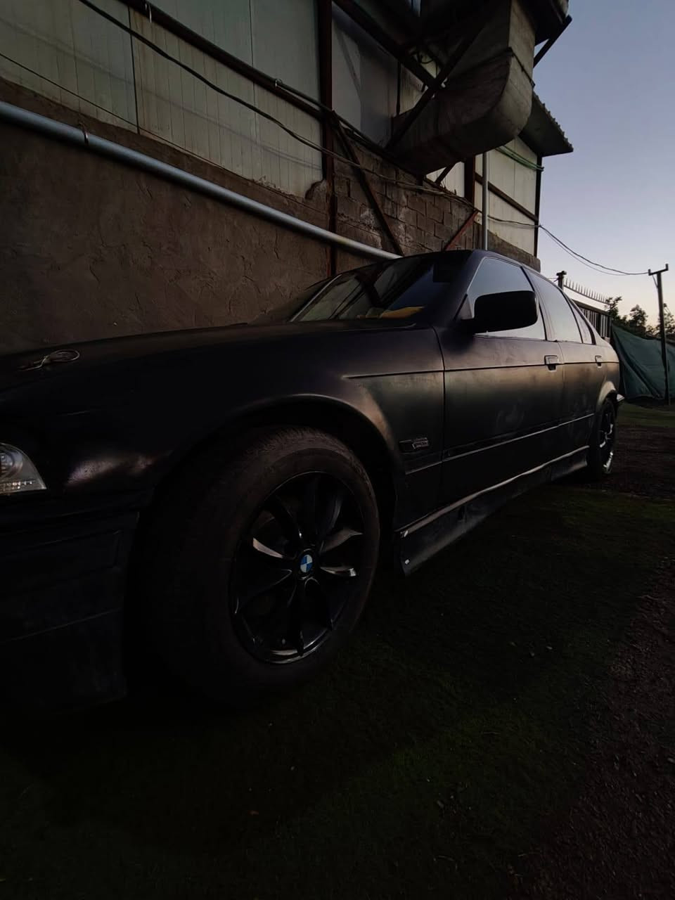 سلام عليكم
BMW E36 موديل 1994
رقم كربلاء اسود غير محدد
مكاني بغداد البنوك
 مشروع وطني سيارة باسمي ثاني يوم تحويل رقم جديد
مكينة 25 مسكر كير اوتو 
سستم صوت قوي 
اكزوز 3 انج ht pawar بوابة 
لايتات امامي ديبو مع لد سوارات متحرك على المبايل
***********
