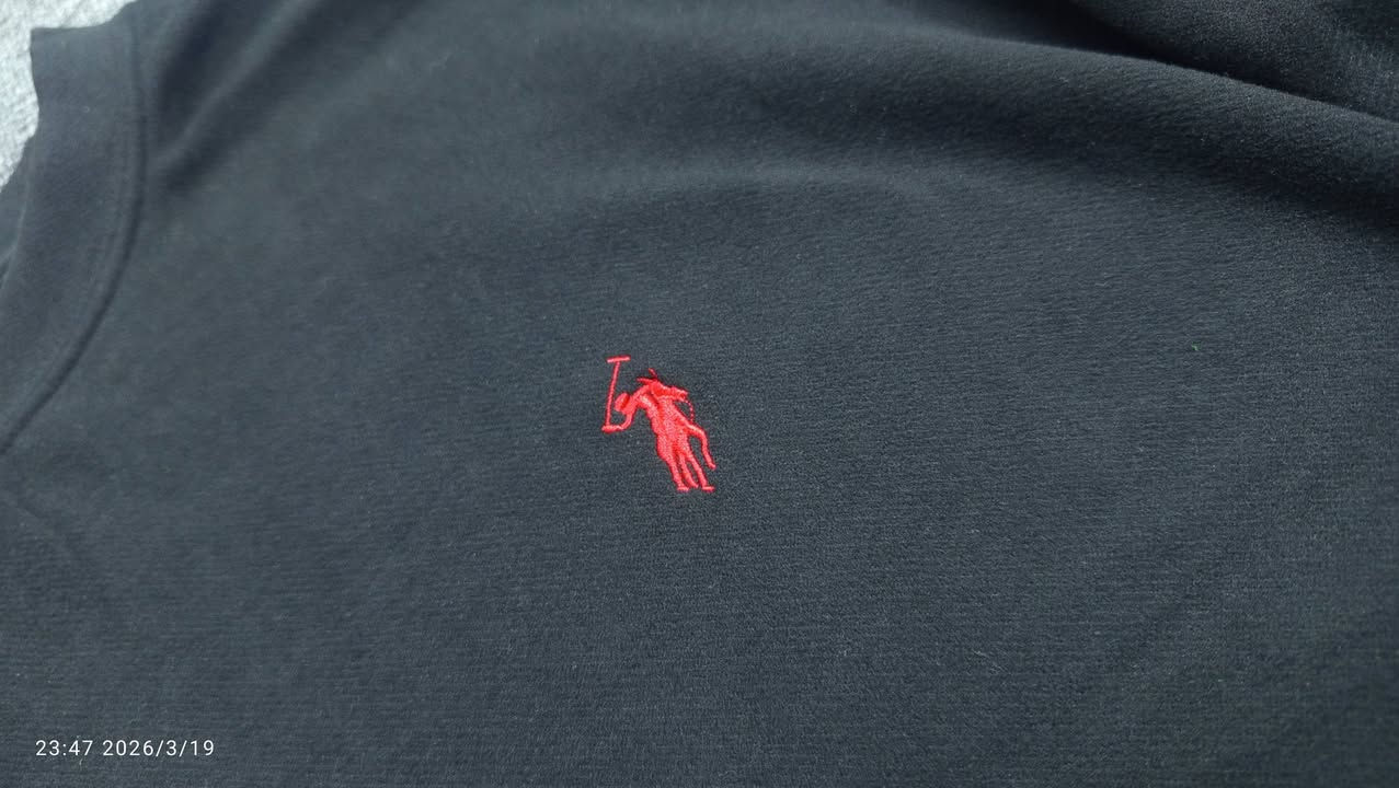 لبسة شبابي 🧔🏻 كوالتي عالي وخامة راقية جداً 🔥🔥🔥🔥 
يلبس قياس L/XL
السعر ب6بسسس


**إذا كنت صاحب هذا الإعلان وتريد حذفه لأي سبب، رجاءا أرسل رسالة إلى الدعم الفني**