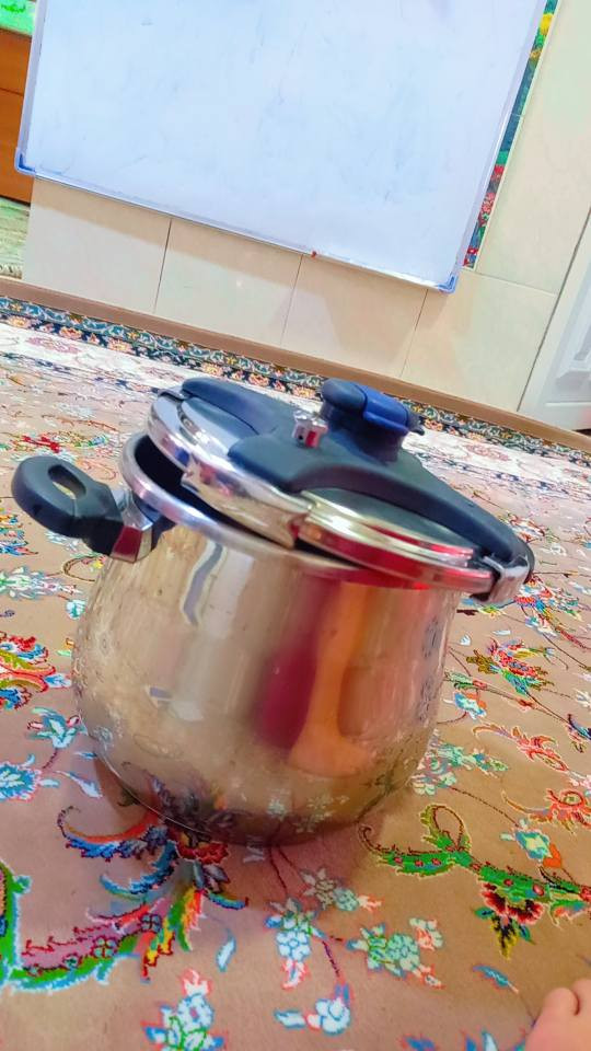 بالەی ئەوروپی وەک تازەیە بەشەرت و بێعەیب لەسلێمانی گەیاندن هەیە *********** السليمانية, العراق
