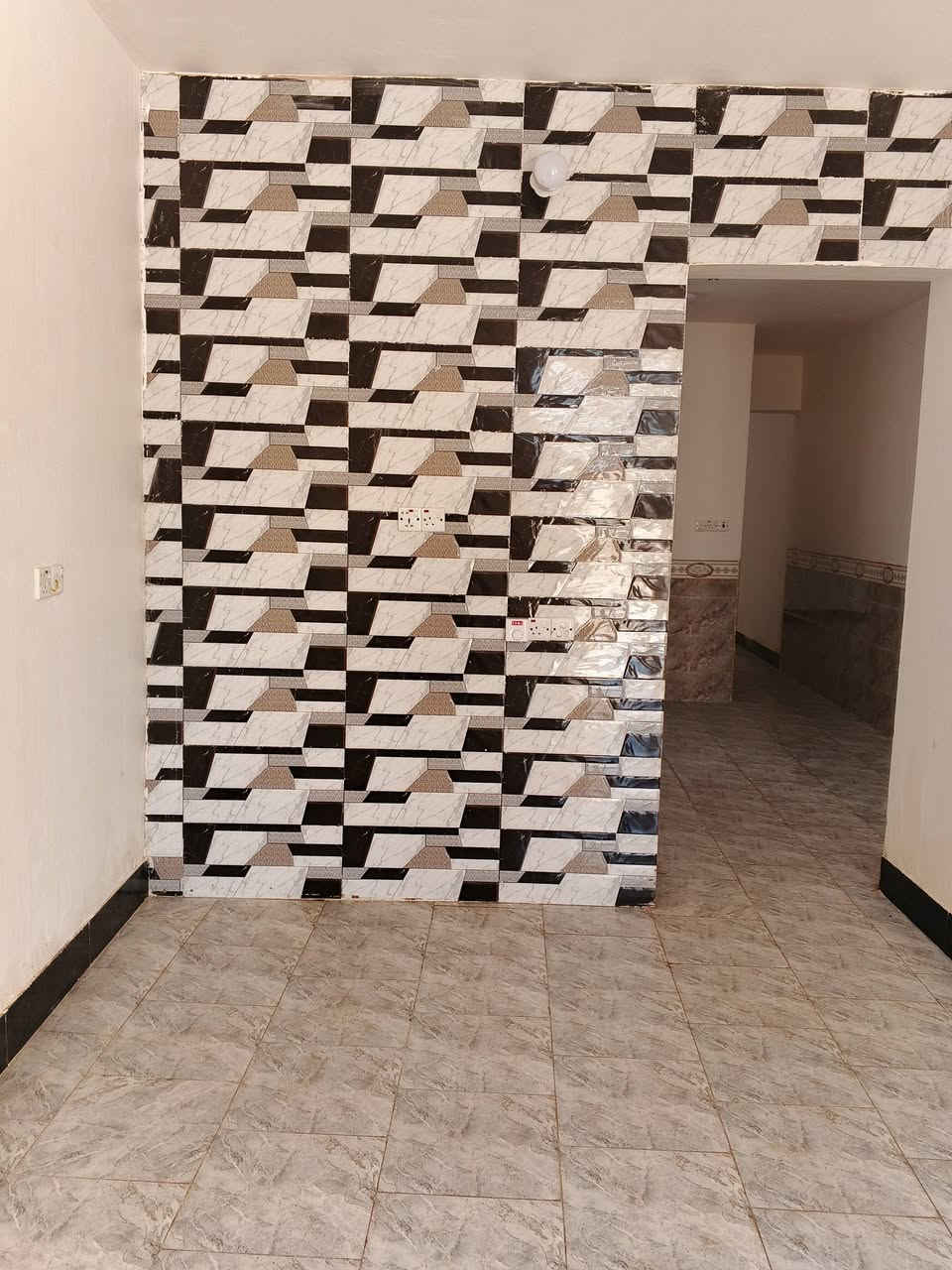 السلام عليكم مشتمل للبيع وره مجمع رحاب عل شارع 20 ثاني قطعه سعر 38 بي مجال شارع 10 
استفسار رقم ***********
***********
