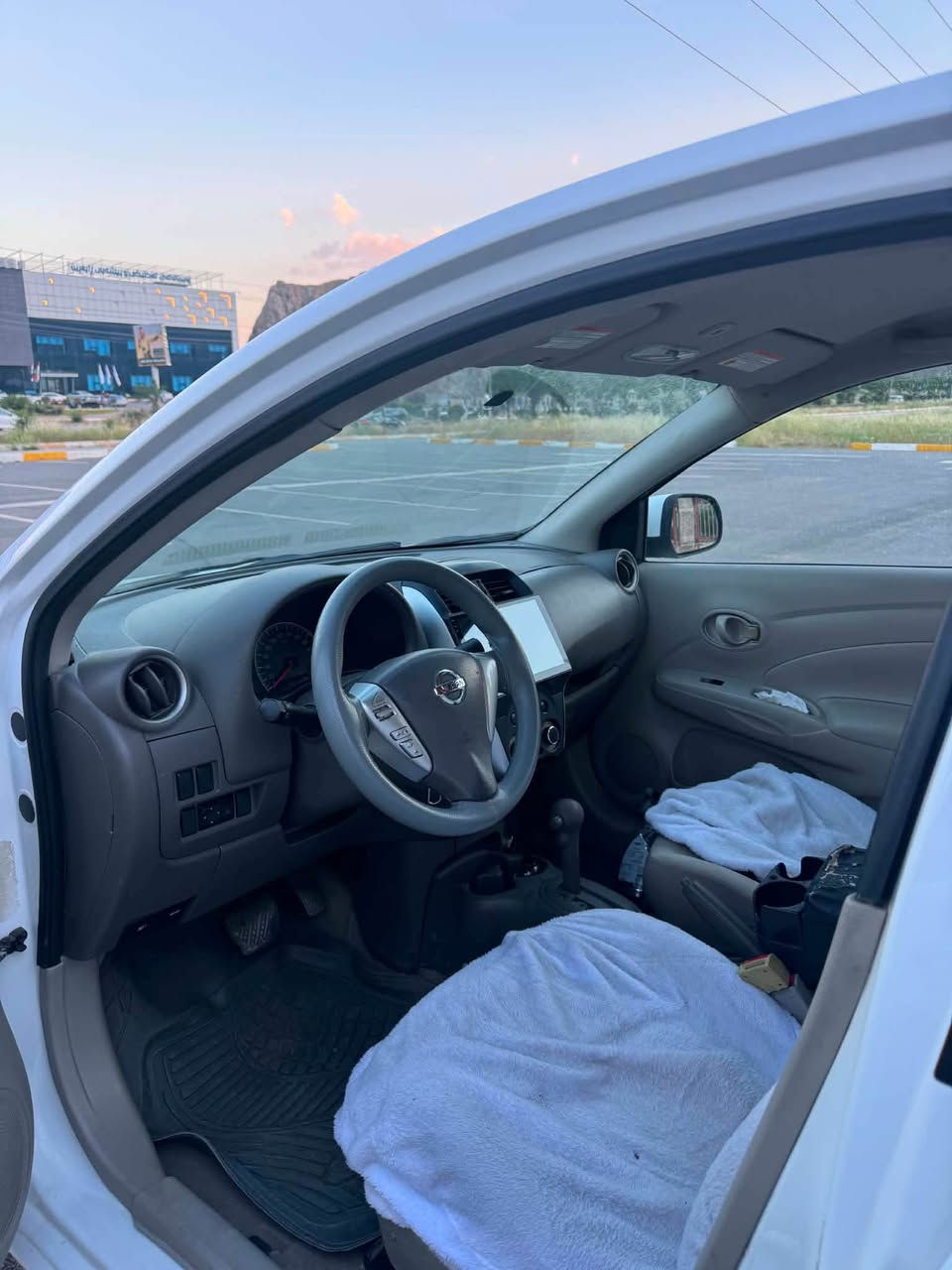 Nissan sunny 2020 
نیسان سەنی ٢٠٢٠ یەدەنیکل و جام کارەبا شاشە کامێرە چوار پارچەی بۆیاخە گێڕو مەکینەی نەکراوەتەوە سەنەوی ڕەقەمی نوێیە بە ناوی خۆمەوەیە 
شوێن ڕانیە
سحر ٨٨مجال 
0️⃣7️⃣5️⃣0️⃣2️⃣1️⃣7️⃣8️⃣3️⃣0️⃣3️⃣ whatsapp-viber رانية, السليمانية
