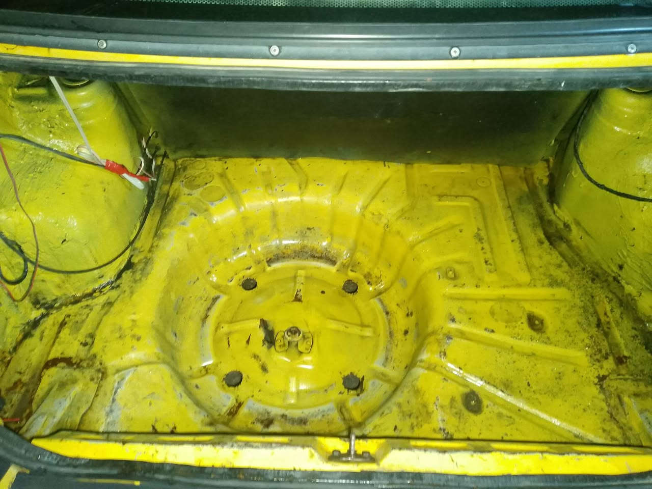 السلام عليگم سايبا موديل 2012 سياره فقط مبدل جاملغ الباقي گله جاهز رقم بغداد جديد مشروع وطني تحويل ثاني يوم  السعر ب 33 وبيها مجال للشراي / مگان السياره ديوانيه
للاستفسار خاص او اتصال عل رقم ***********
