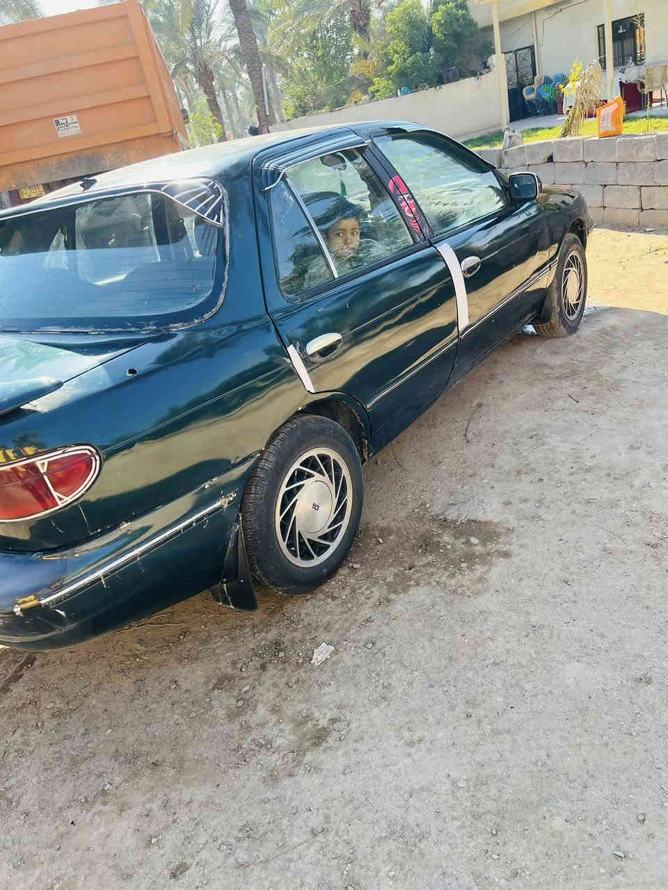 سلام عليكم كيا سيفيا. موديل 94 رقم بغداد محرك مفتوح كير عادي تخم تاير سيارة نظيفه دوشمه جديده مكاني اليوسفيه رايدها 33 وبيها مجال هذا رقمي بيه واتساب او اتصال ***********
