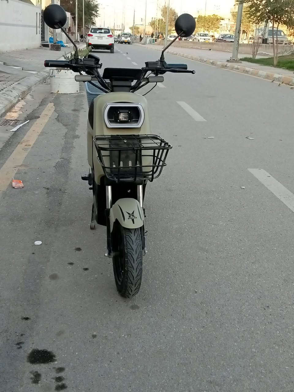 السلام عليكم مكلف بالنشر ماطور شحن نظيف للبيع المكان ديالى جلولاء ***********
