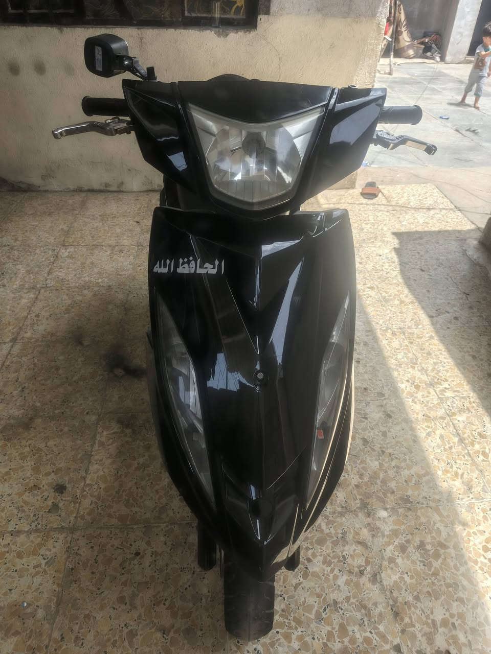 دراجة ثعلب جيتي دراجة جديدة ما مفتوحه أي نقص مابيه مكينه ما مفتوحه السعر ٩٠٠ بيه مجال شي بصيط العنوان بغداد لشعله ***********
