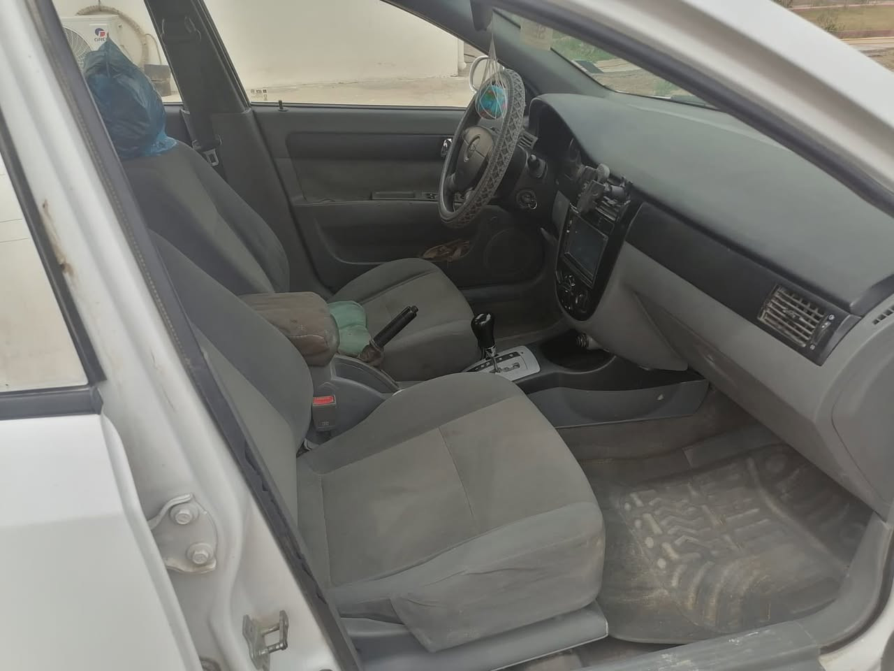 السلام عليكم اوبتره لبيع مديل ٢٠١١ رقم بابل بسمي مكينه كير حداديه خير من الله تبريد شغال سياره بيه مكانات صبغ أبيع احزام  السعر 70 وبيه مجال مكان سياره نجف ‭٠٧٨١ ١٨٨ ٣٦٤٧‬
