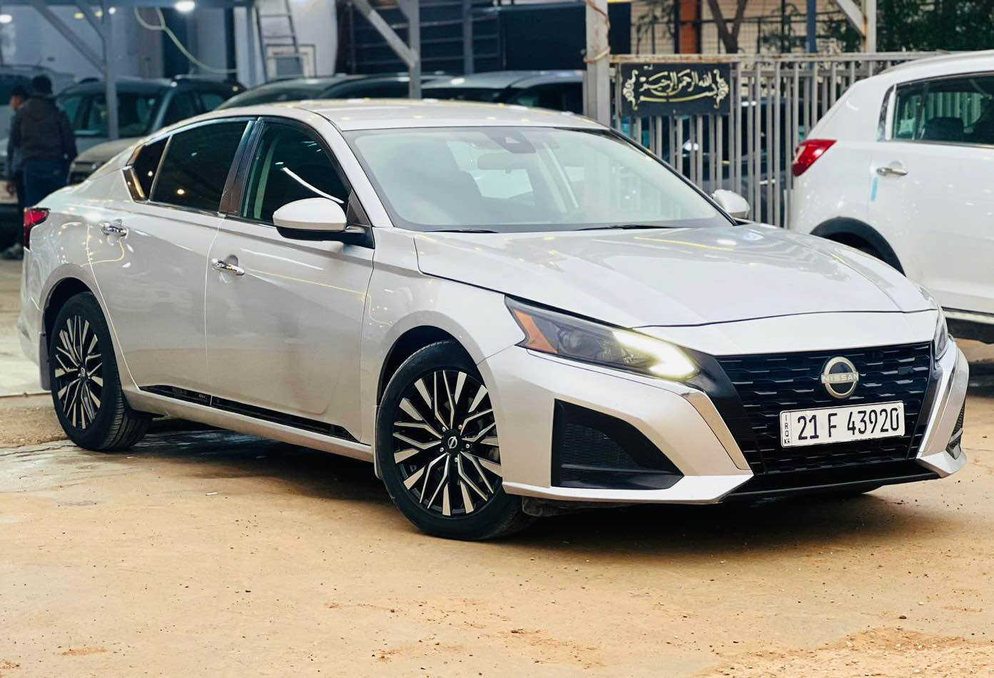 سلام عليكم 
- نيسان التيما2023 
 - لون سلفر 
-رقم سليمانيه تحويل وكال 
                 
- حادث السياره شبرين تعديل بارد بونيد وقطعتين نص كلير امريكا بدون دواخل بشرط 
                        
- مواصفاتهه معروفه شاشه كأمره تحكمات 
رادار جانبي وأمامي 

- حجر بيئة رادارات حتى كتلوكات شركه وياهه كامله مناقصهه شي

- بسعر مناسب153وبي مجال 
- عنوان السيارة ديالى / خانقين
- *********** خناقين, ديالى
