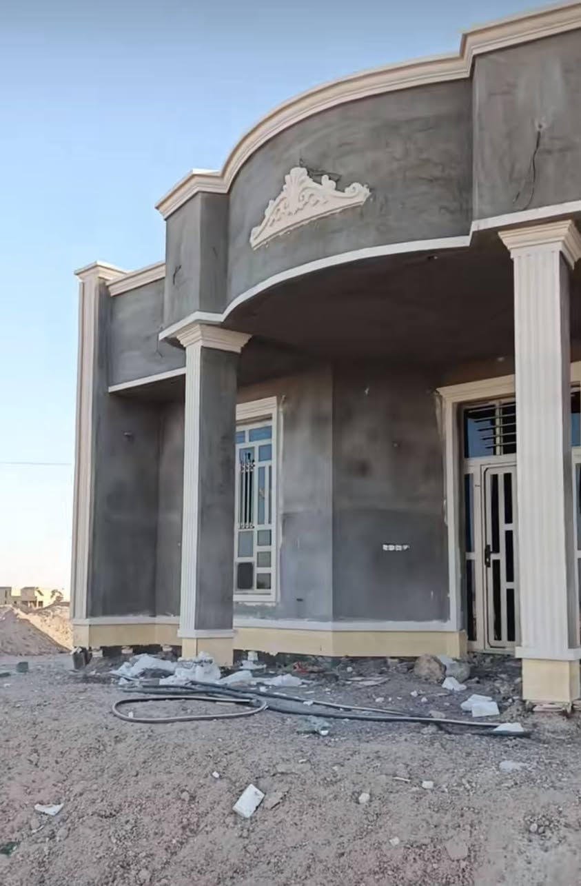 السلام عليكم خلفه من بغداد واجهيات فوم لبخ متفرغ ***********
