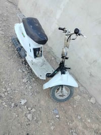 ماطور ياماها زنجيل للبيع تواير جدد نكره هندر تحريكه ومعدل نار السعر 70...