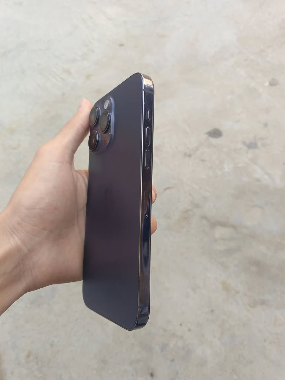 ايفون 14برو ماكس جهاز نضافه 100/100 
شرق اوسط 
وتر بلادي شخط مابي
ذاكره 256 
بطاريه 85 
كامرات فول 
لون بنفسجي المميز 
للبيع سعره 700وبي مجال بسيط


**إذا كنت صاحب هذا الإعلان وتريد حذفه لأي سبب، رجاءا أرسل رسالة إلى الدعم الفني**