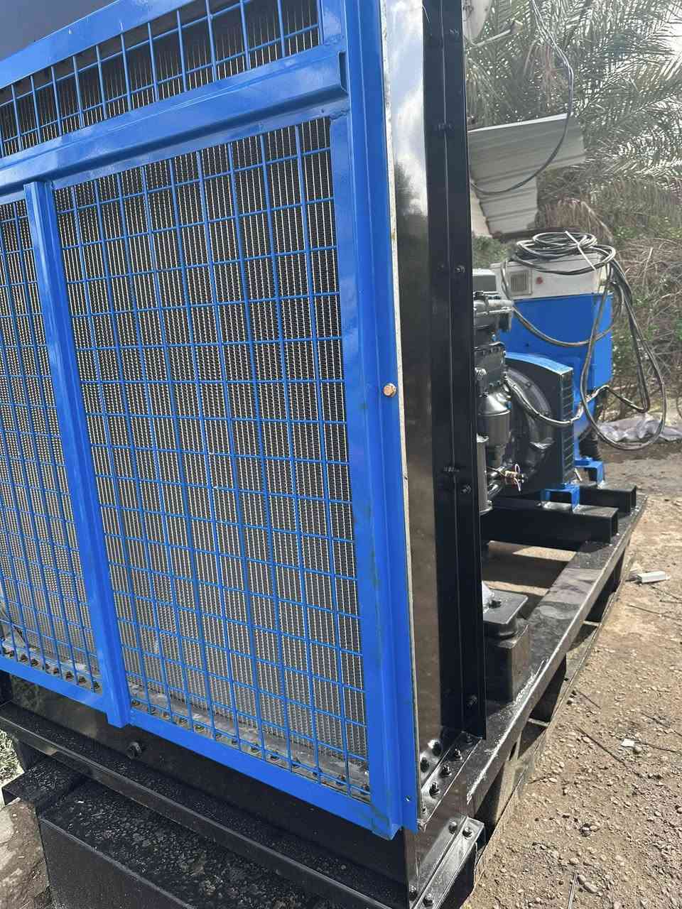 السلام عليكم 113 بم 88كهربائي  استندر امجفت جديد كت كامل راديتر كلار بواري كلة جديدتوليد 300 كيفي  برودكشن لواير 9 متر 
 الاستفسار *********** 
سعر 75 ورقة $ 
عنوان القاهرة
