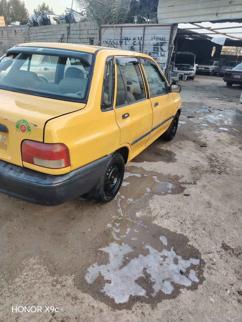 سايبة موديل2013 رقم بغدادالماني بدون راعي 
مكان كربلاء *********** سعر 14وبيه مجال
