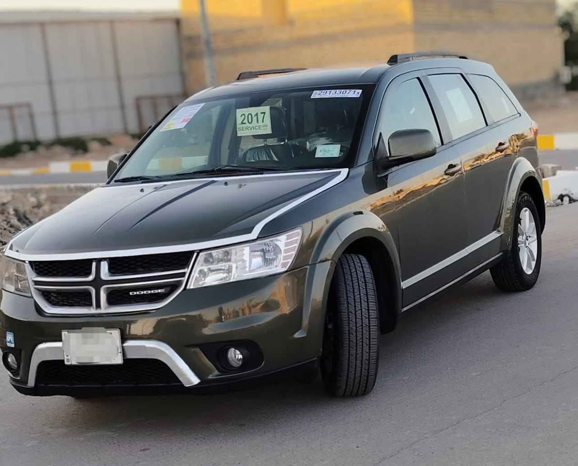 السلام عليكم سياره دوج جورني للبيع موديل 2017 رقم ذي قار حره تحويل مشروع وطني ضررها تبديل جاملغ امامي وصبغ بنيد والباقي كفاله محرك 6 سلندر 7 راكب 3قطع تبريد ماشيه 150 ألف تبريد حداديه جاهزة من كلشي السعر 135 ورقه وبيها مجال بسيط للشراي مكان السيارة ناصريه الشموخ للاستفسار ***********. ***********
