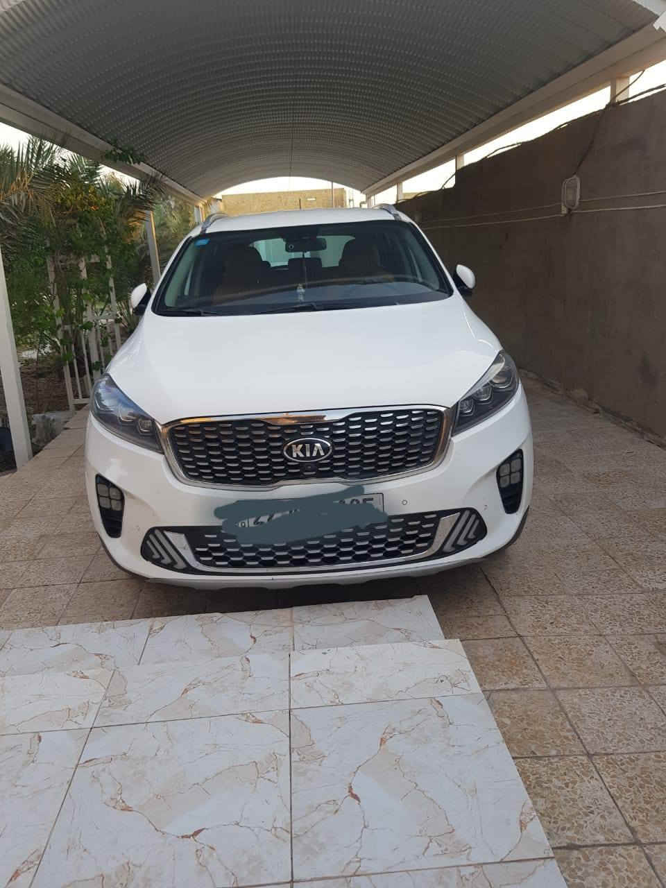 سورنتو موديل 18 خليجي محرك 6اسلندر كير 8 نمر
لايت زنون ثلاث عدسات 
صندوك كهربائي 
حساس امامي خلفي 
كامرة خلفية مع داش كام 
بردات ابواب 
دواخل جلد 
حساس اطارات
دخول ذكي 
بصمة 
كشن كهربائي 
سايد بريك كهربائي 
ترحيب عند الاقتراب
ماشيه 170 الف 
السيارة مصبوغ احزام 
الشواصي والقياطين 
واللغود 
سليمه ومكفوله 
بدون ايرباك والدواخل شركه 
السعر 175 
رقم صاحب السياره 
***********
