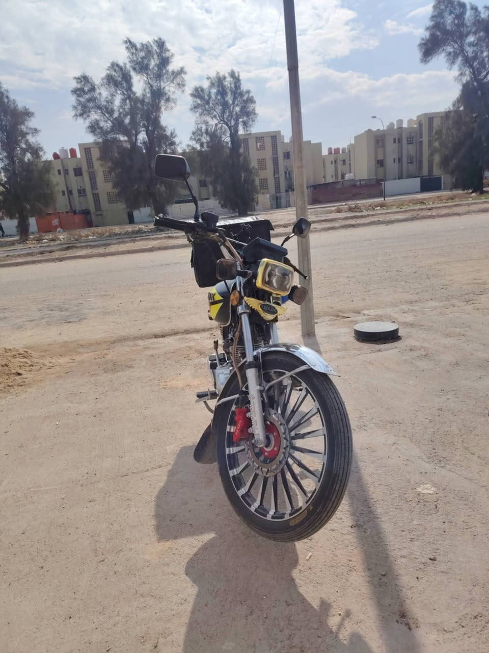 للبيع 5كير  25 موديل بصمه بس واكفه يعني تشغيل عن بعد السعر 850 مكان المحموديه القادسيه 
***********
