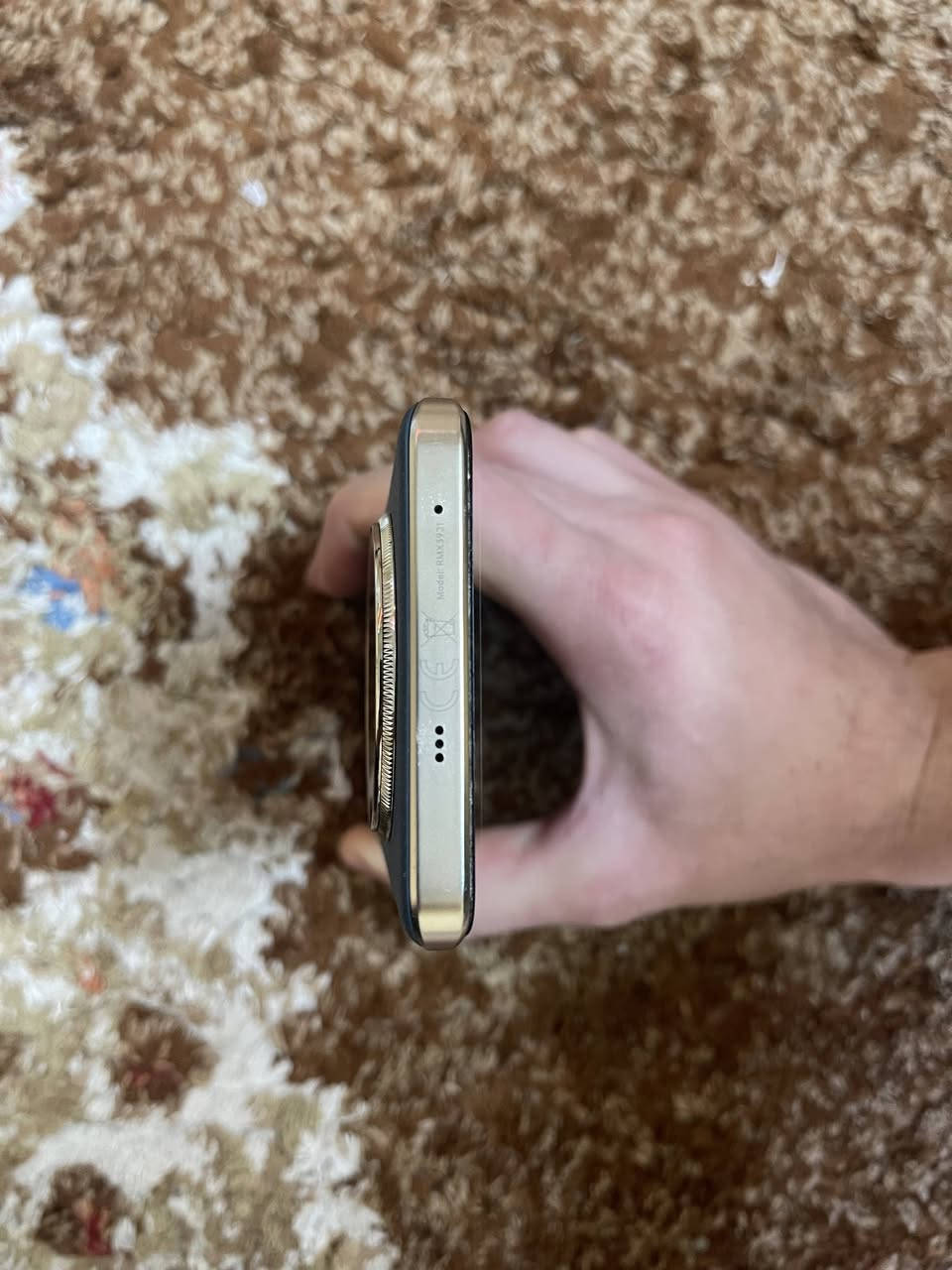 ريلمي 13 برو بلص ذاكرة 512 رام 12+12 معالج SnapDragon 7 Gen2 
الجهاز نظيف كلش اخذتو قبل 6 اشهر كارتون ويا كامل شاحنة 80 واط 

السعر: 375 قفل 
مكان موصل الجانب الأيمن 

تواصل واتساب: ***********
