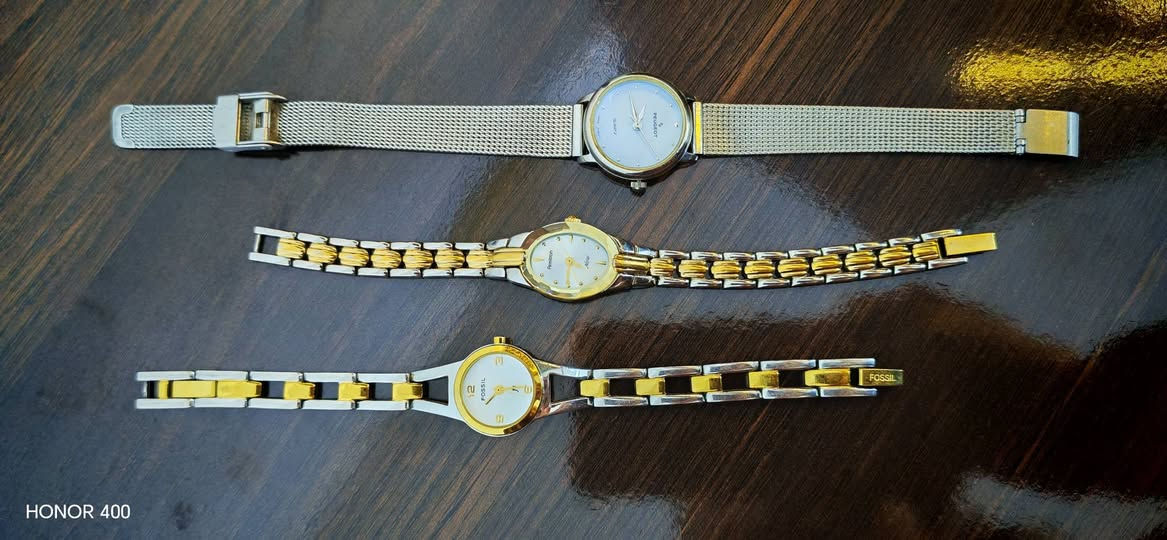 الساعات اصلي ياباني على 15 السوار فيروز 15.راسلوني خاص🌹


**إذا كنت صاحب هذا الإعلان وتريد حذفه لأي سبب، رجاءا أرسل رسالة إلى الدعم الفني**