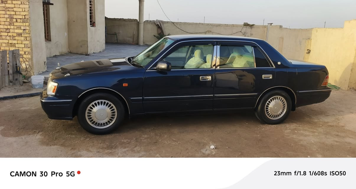 ‏سلام عليكم 
راس ثور تكم لون نيلي
رقم بصره دولي سنويه  2030
موديل/ 2000/فول مواصفات 
 تبريد خلفي خمس دكم كشنات كهربائي
مكفوله من الكص ونقل جثه ولضربه ولصبق العام 
محرك وكير فيشه وحده جدد بيه منضومه غاز
 جديده تبريد شقال دواخل جديده تخم تايرجديد
 حداده جديده   السعر  (٩٥)    وبيه مجال   مكاني بصره 
التصال *********** مكلف بنشر
