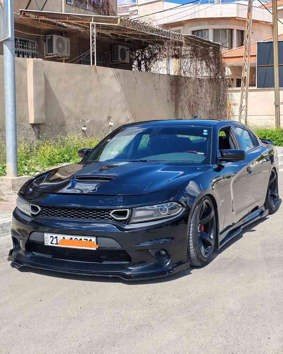 سلام عليكم دوج تشارجر آر تي
موديل 2019
 سوبر تراك باك محرك v8 5700
ماشي ٨٩٠٠٠
ستيرن rpm
سقف روز رايز
قاعدة بانص
دعامی محول الي دعامي srt
دفيوزر srt
ولف حماوه ريس سينك
شوته سبورت
كاج كان
كماليات فول
داخل كاربون فايبر فول
دبل هوائي كات باك 
كير تحكم باطل شفت
رقم سليماني
للتفاصيل أكثر 0770 369 1417
@إشارة
